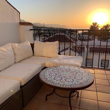Playa Burriana, Tva Terasser, Havsutsikt, Pool 네르하 외부 사진