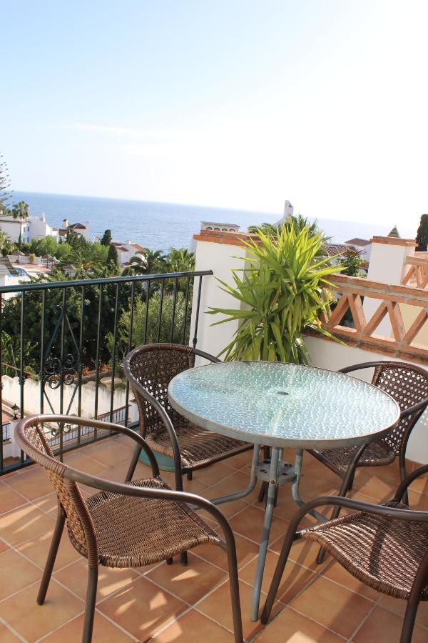 Playa Burriana, Tva Terasser, Havsutsikt, Pool 네르하 외부 사진