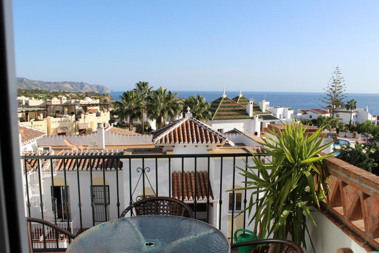 Playa Burriana, Tva Terasser, Havsutsikt, Pool 네르하 외부 사진