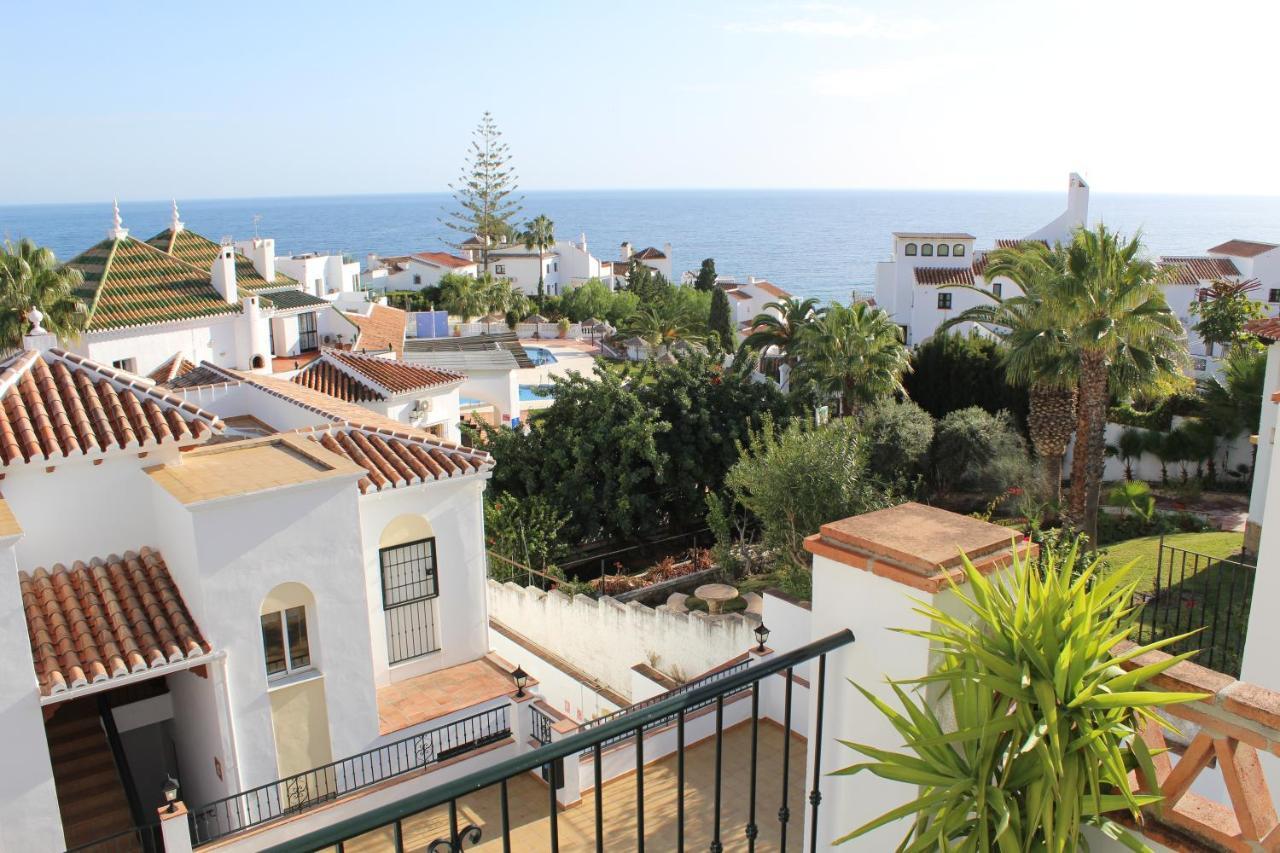 Playa Burriana, Tva Terasser, Havsutsikt, Pool 네르하 외부 사진